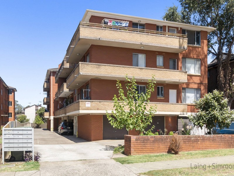 12/9 Lackey Street, Fairfield NSW 2165
