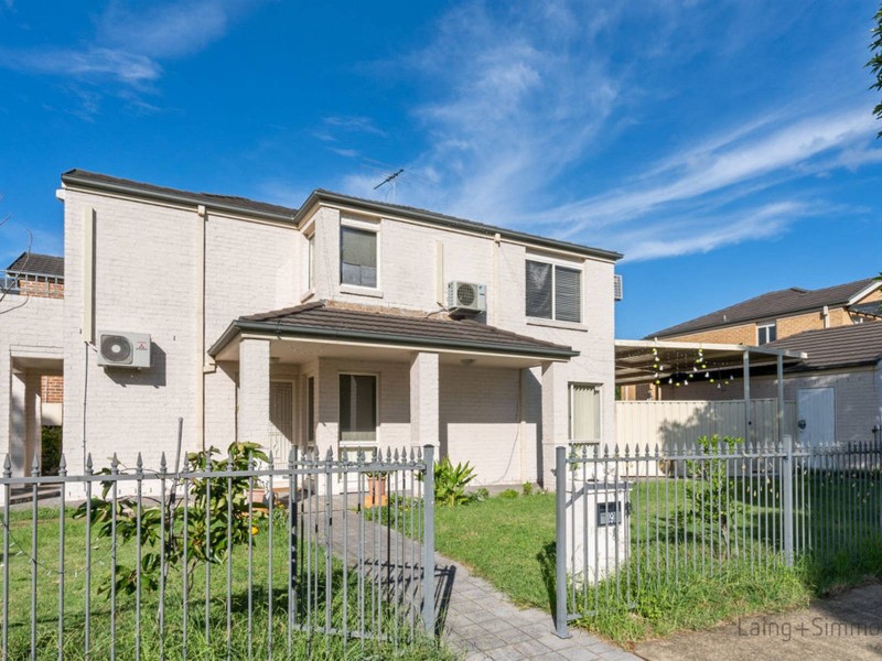 9 Jacaranda Court, Fairfield East NSW 2165