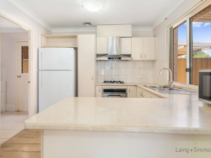 9 Jacaranda Court, Fairfield East NSW 2165