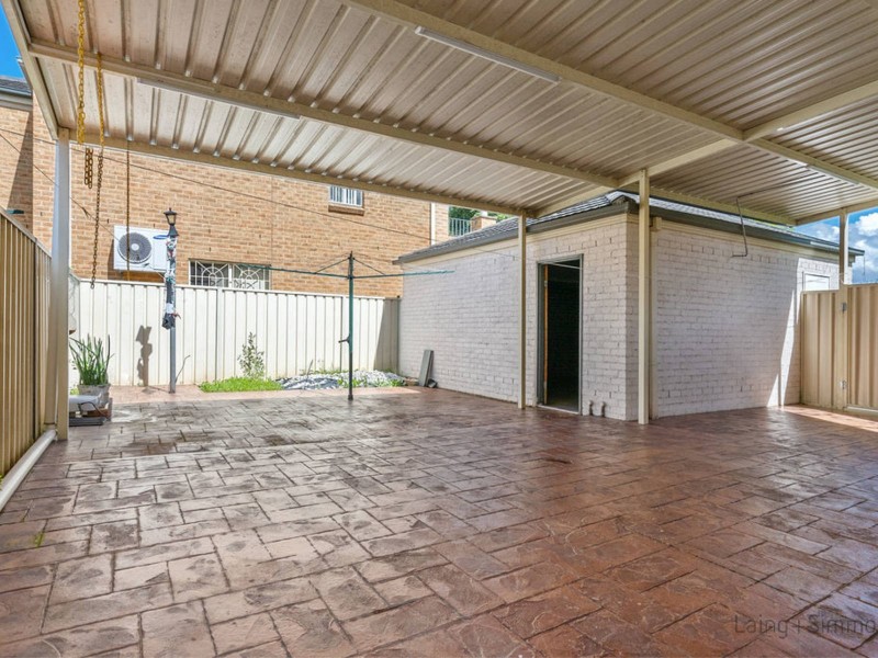9 Jacaranda Court, Fairfield East NSW 2165