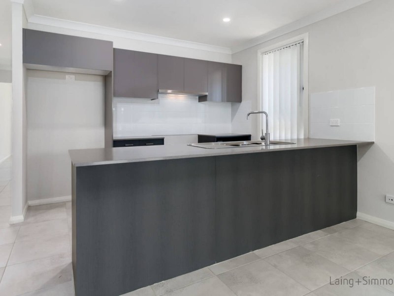 47 Courtney Loop, Oran Park NSW 2570
