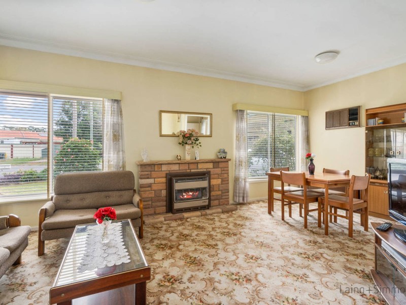 9 Banksia Crescent, Fairfield East NSW 2165