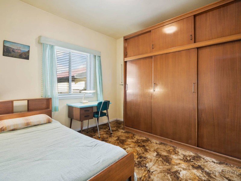 9 Banksia Crescent, Fairfield East NSW 2165