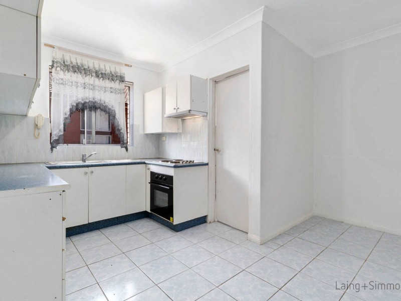 8/62 Hamilton Road, Fairfield NSW 2165