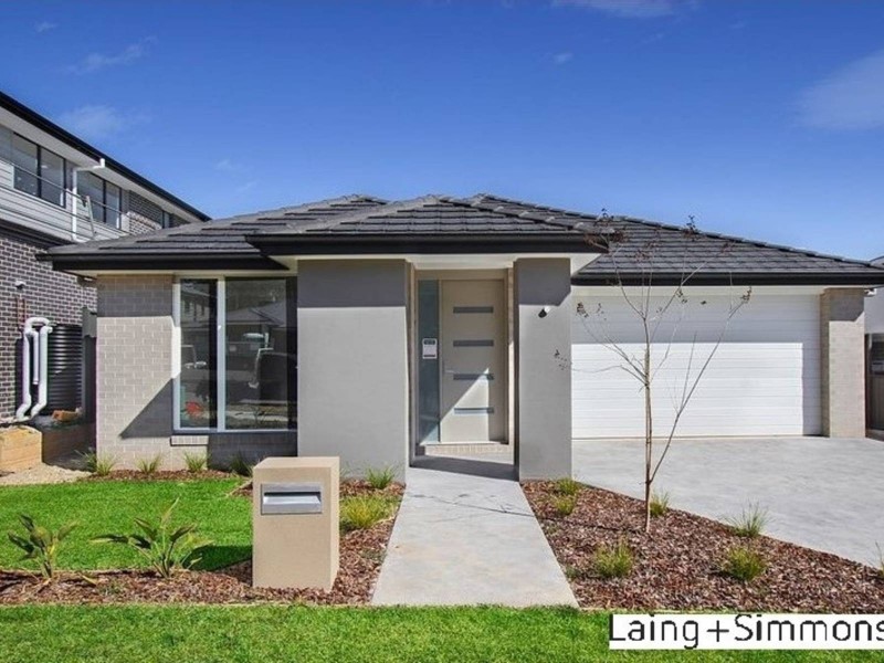 14 (Lot 4125) Leppington House Drive, Denham Court NSW 2565