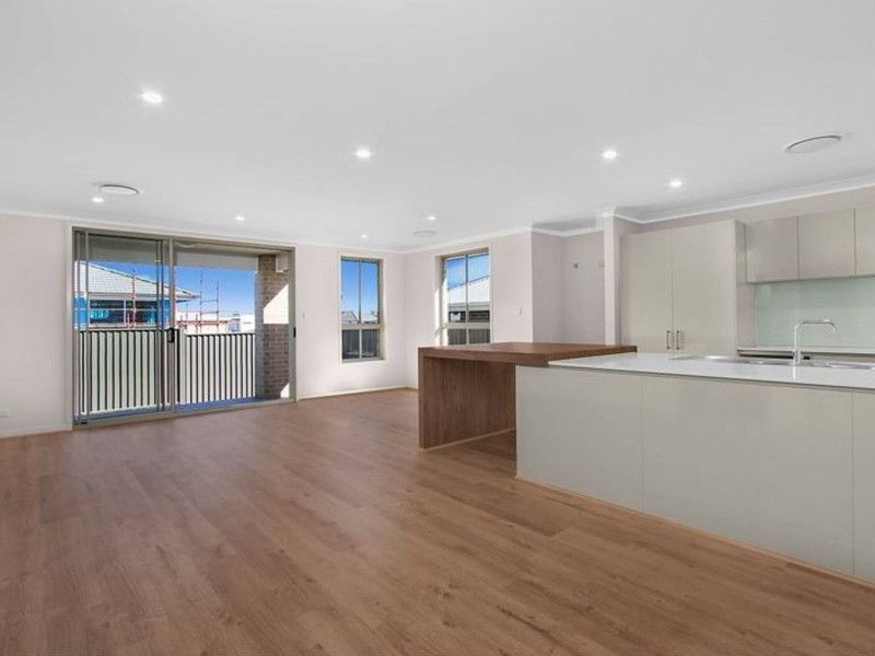 14 (Lot 4125) Leppington House Drive, Denham Court NSW 2565
