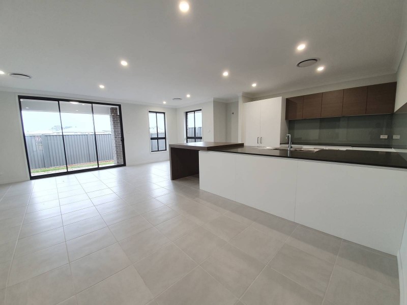 12 Leppington House Drive, Denham Court NSW 2565