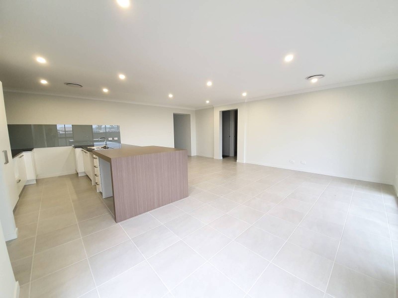 12 Leppington House Drive, Denham Court NSW 2565
