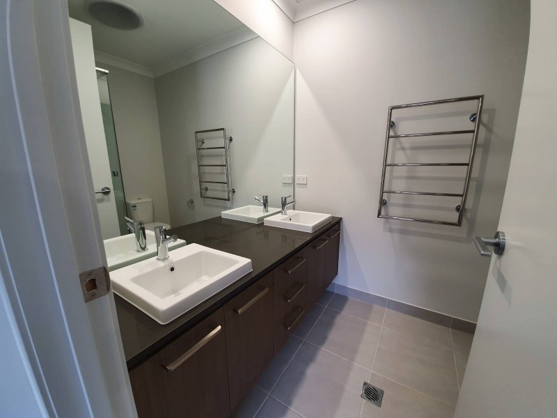 12 Leppington House Drive, Denham Court NSW 2565