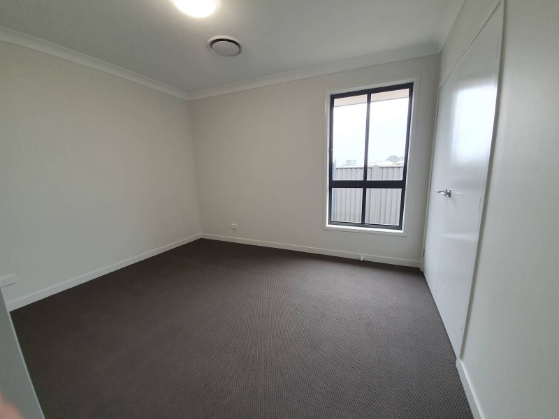 12 Leppington House Drive, Denham Court NSW 2565