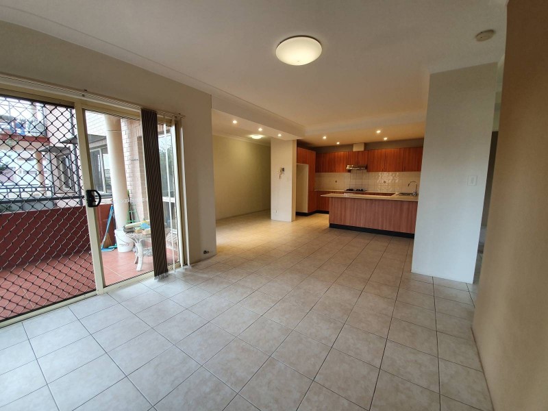 4/14-18 Fairlight Avenue, Fairfield NSW 2165