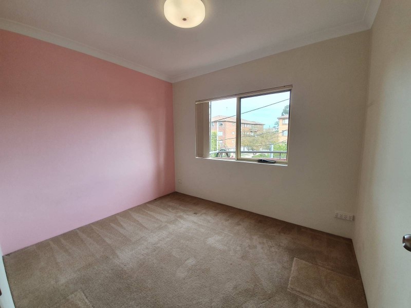 4/14-18 Fairlight Avenue, Fairfield NSW 2165