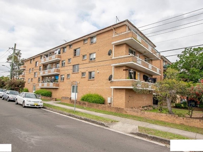 6/92 Harris Street, Fairfield NSW 2165