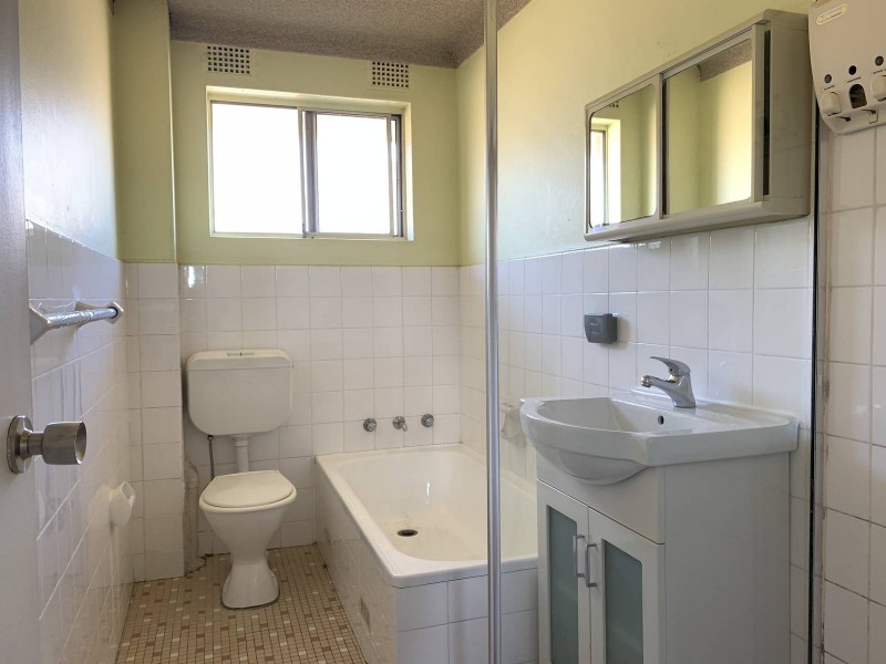 6/92 Harris Street, Fairfield NSW 2165