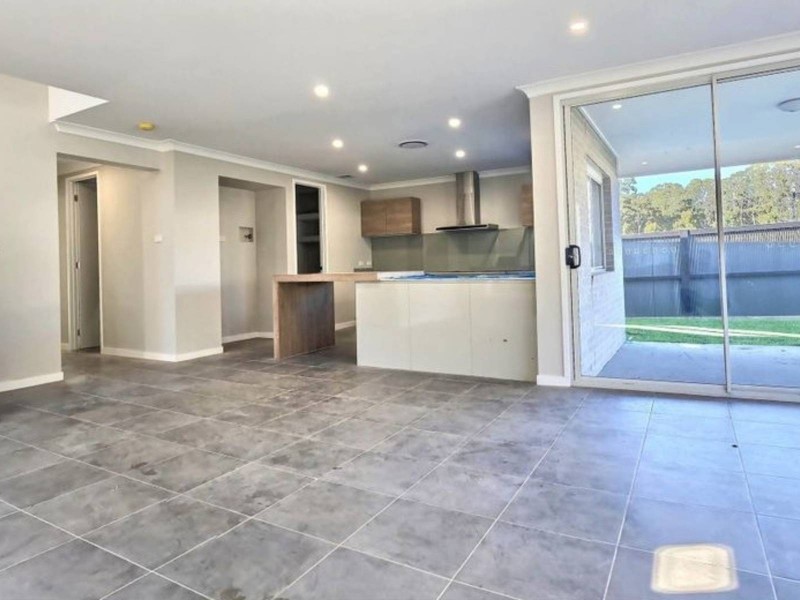 33 (Lot 7096) Commissioner Drive, Denham Court NSW 2565