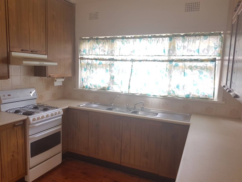 114 STATION STREET, Fairfield Heights NSW 2165