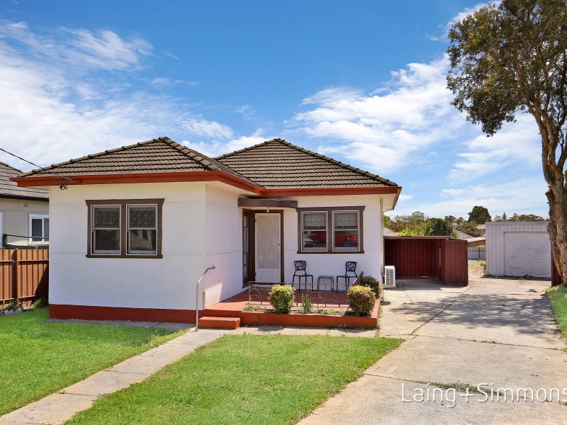 2 Richardson Street, Fairfield NSW 2165