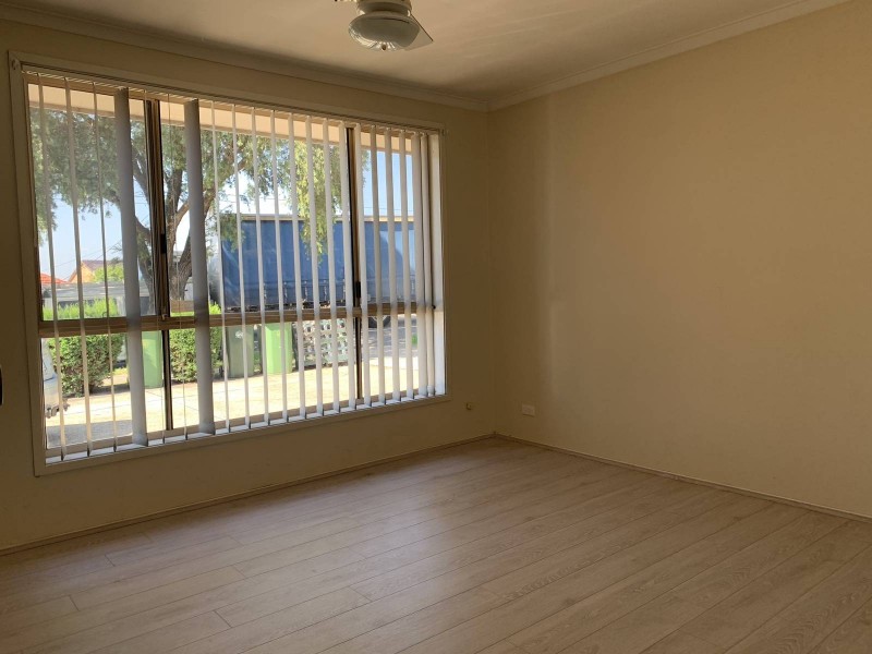 258 Hamilton Rd, Fairfield Heights NSW 2165