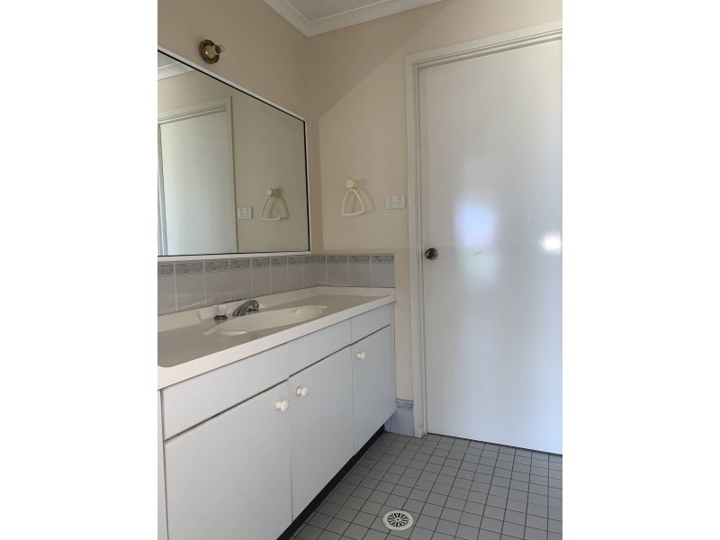 258 Hamilton Rd, Fairfield Heights NSW 2165