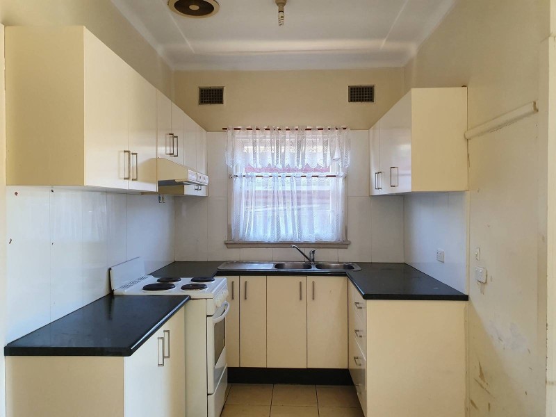 Fairfield West NSW 2165