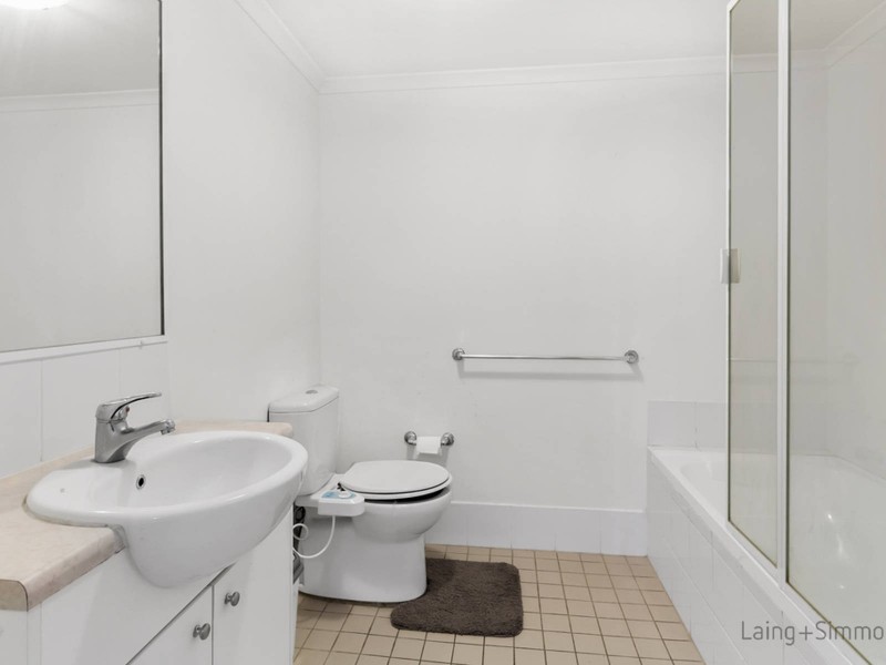 605/13 Spencer Street, Fairfield NSW 2165