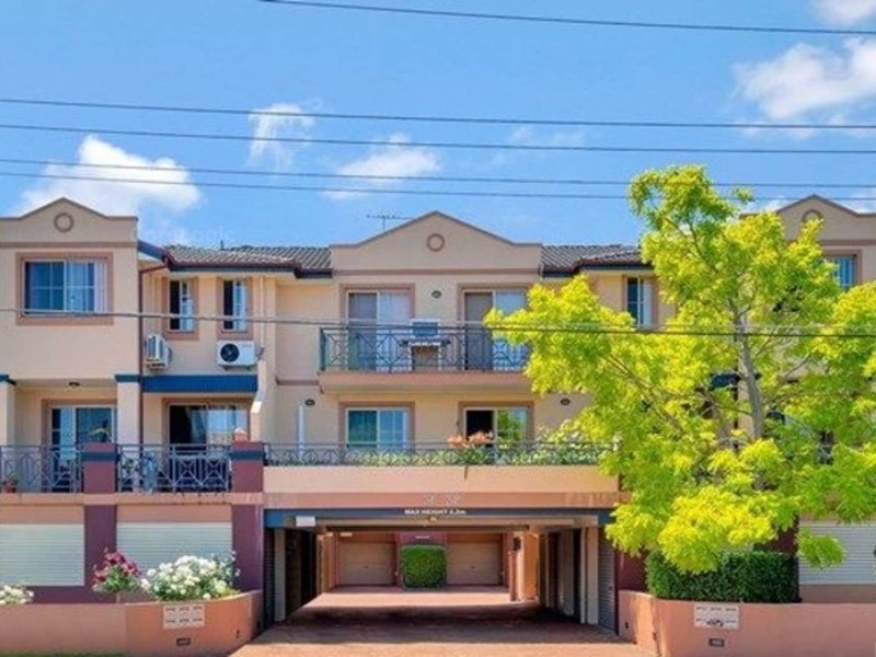 11/36-38  Wrentmore Street, Fairfield NSW 2165