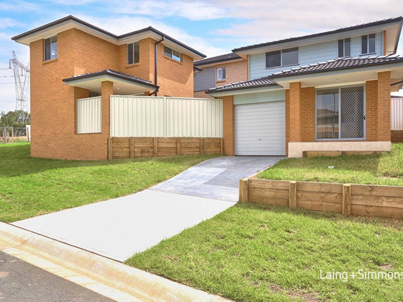 12A Gilruth Ave, Middleton Grange NSW 2171