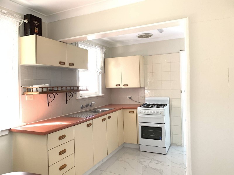 42 TOWNVIEW ROAD,, Mount Pritchard NSW 2170