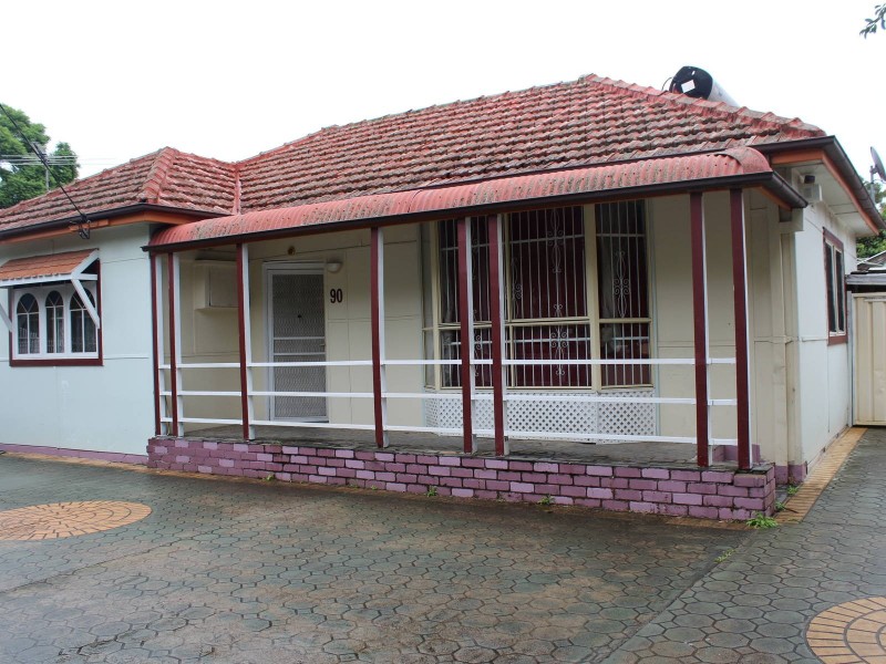 90 Railway Parade, Canley Vale NSW 2166