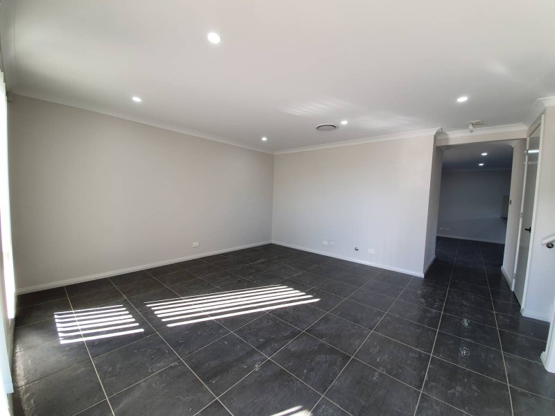 Unit 1/Lot 607 Courtney Loop, Oran Park NSW 2570