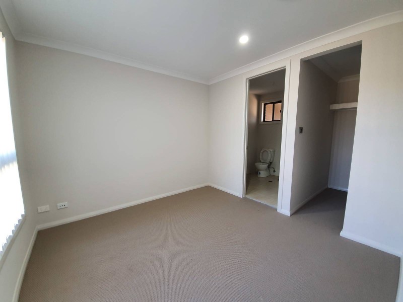 Unit 1/Lot 607 Courtney Loop, Oran Park NSW 2570