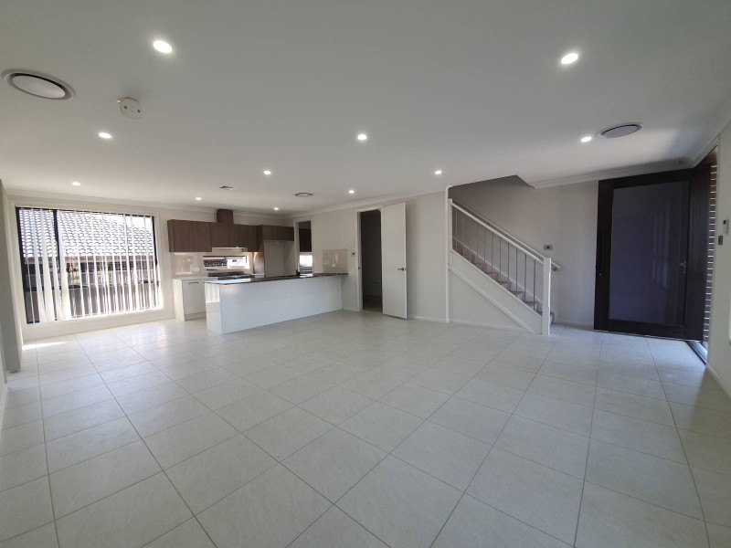 Unit 2/Lot 607 Courtney Loop, Oran Park NSW 2570