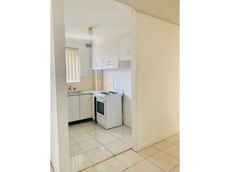 20/11 Gilbert Street, Cabramatta NSW 2166