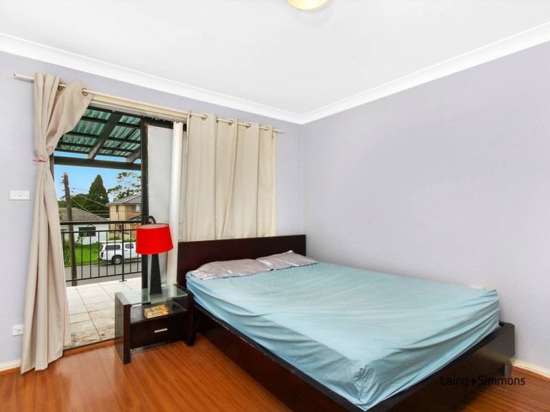 16A The Grove, Fairfield NSW 2165