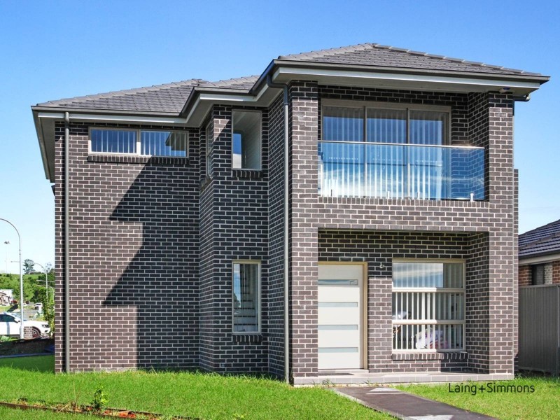 9 Irving Tce, Middleton Grange NSW 2171