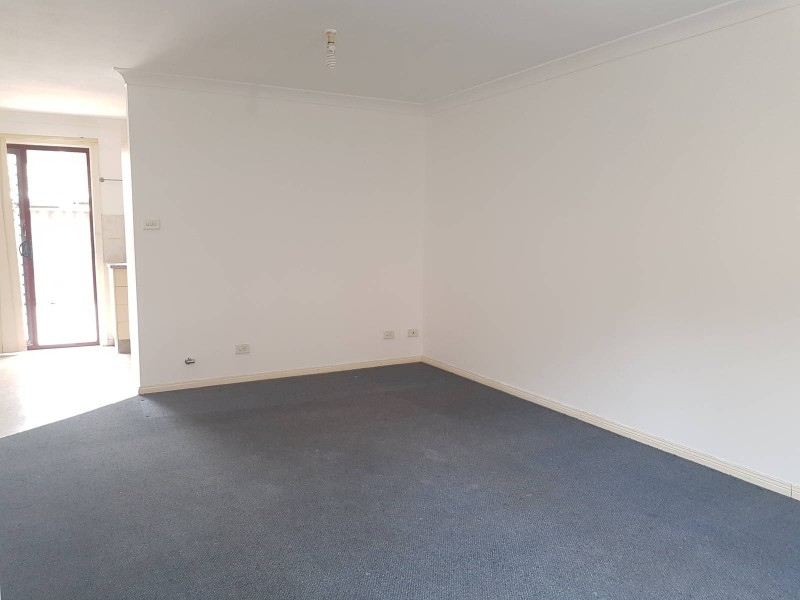 2/82 HUGHES ST, Cabramatta NSW 2166