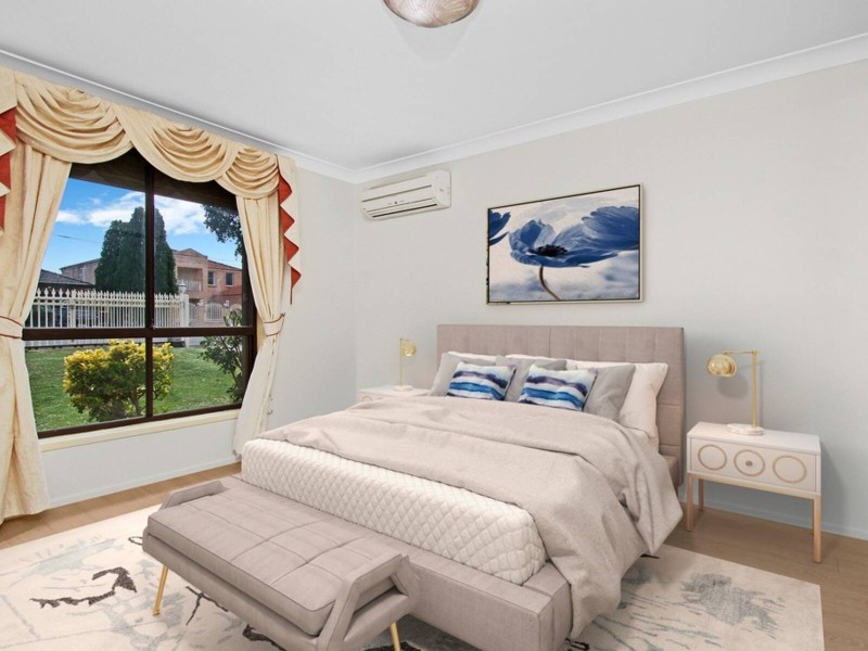 30 Corinda Street, St Johns Park NSW 2176