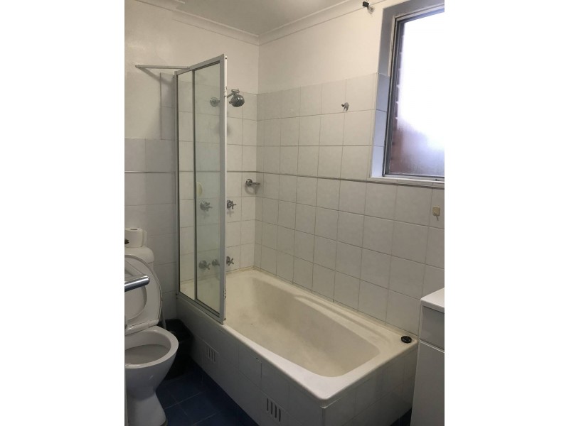 8/34 Goulburn St, Liverpool NSW 2170