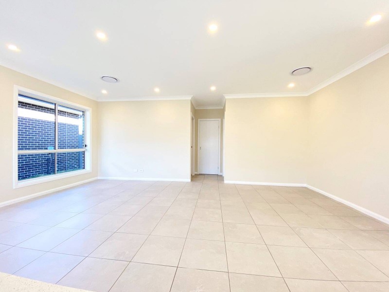 54 Emerald Hills Boulervarde, Leppington NSW 2179