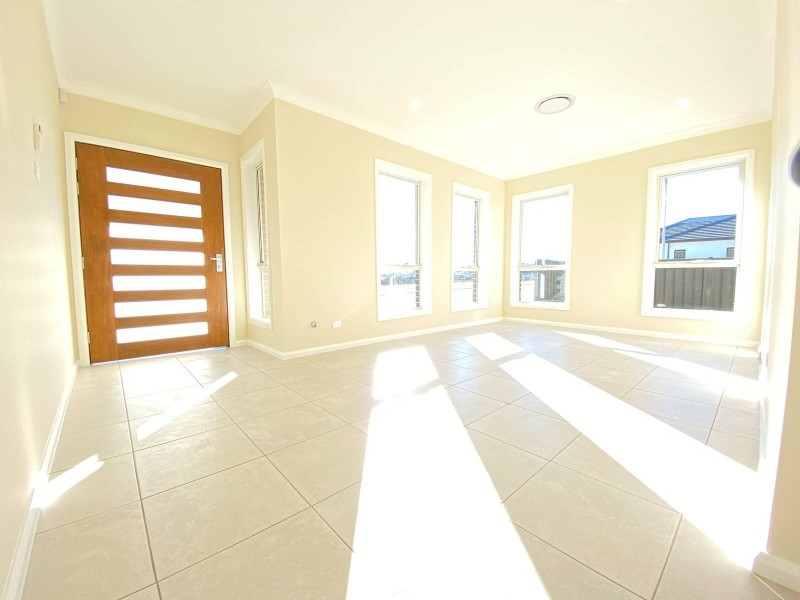 54 Emerald Hills Boulervarde, Leppington NSW 2179