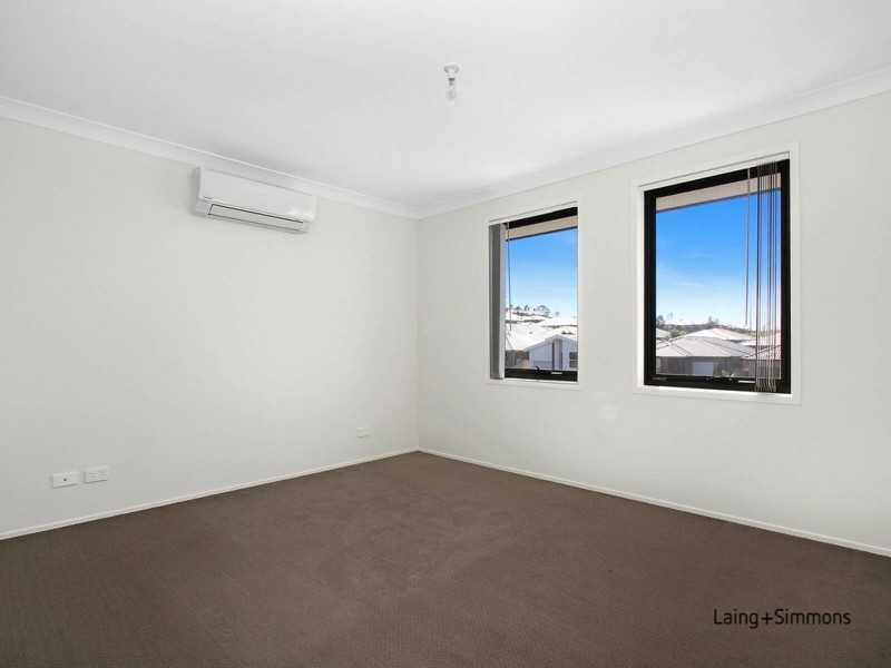 19 AFFLECK GARDENS, Middleton Grange NSW 2171