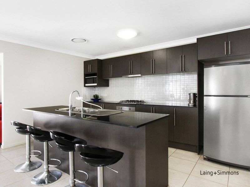 4 Merlin Street, Middleton Grange NSW 2171