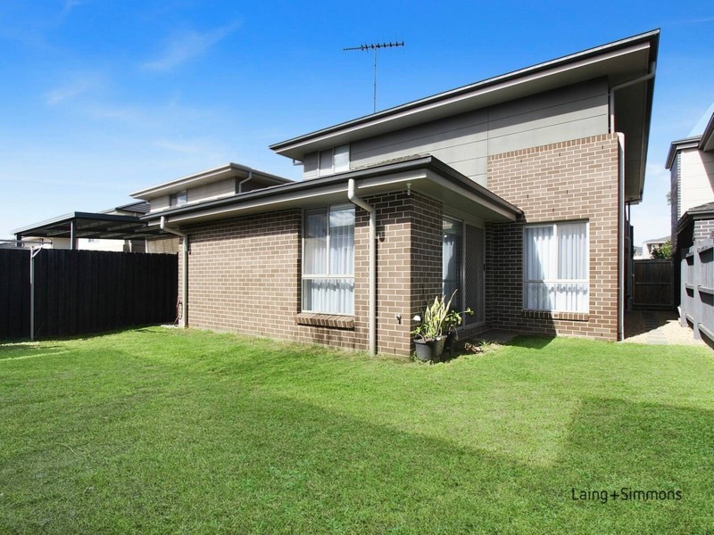 4 Merlin Street, Middleton Grange NSW 2171