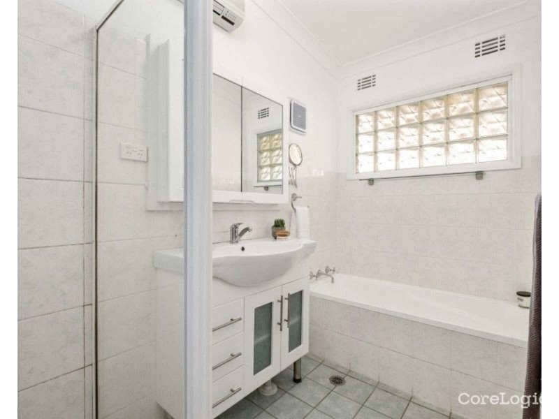 7 Edward Place, Canley Heights NSW 2166