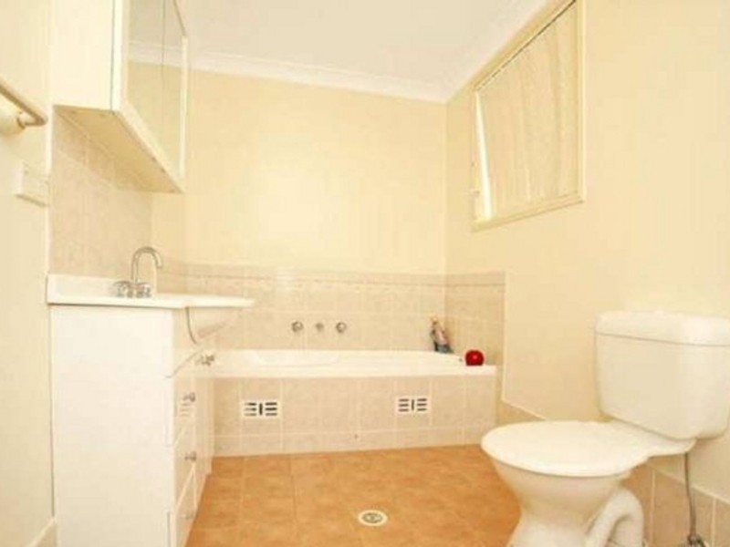 23 ST HELENS PLACE, West Hoxton NSW 2171