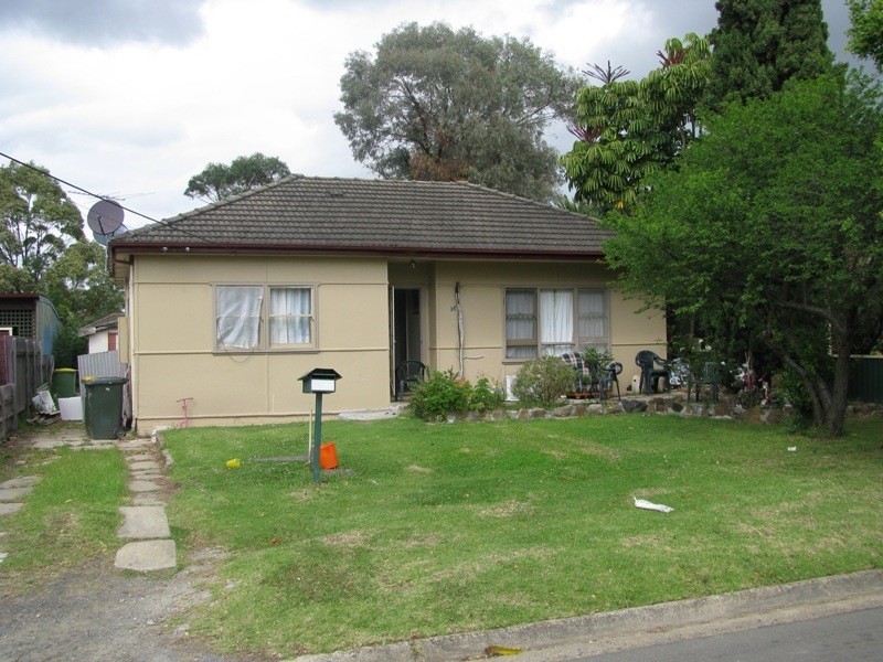 35 Leach Road, Guildford NSW 2161