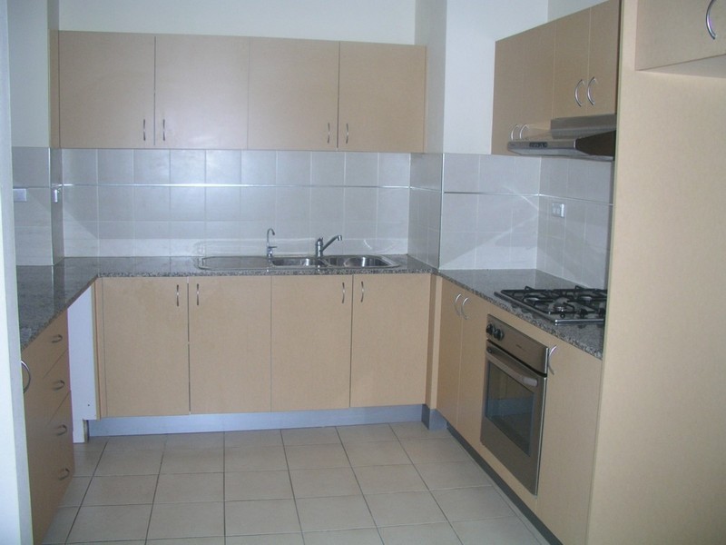 13/2 Wentworth Avenue, Toongabbie NSW 2146