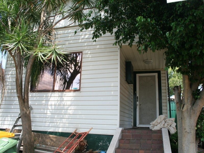 102 Clyde Street, Granville NSW 2142