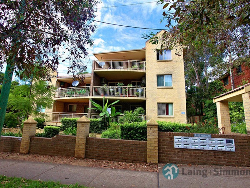 12/8-10 Newman Street, Merrylands NSW 2160