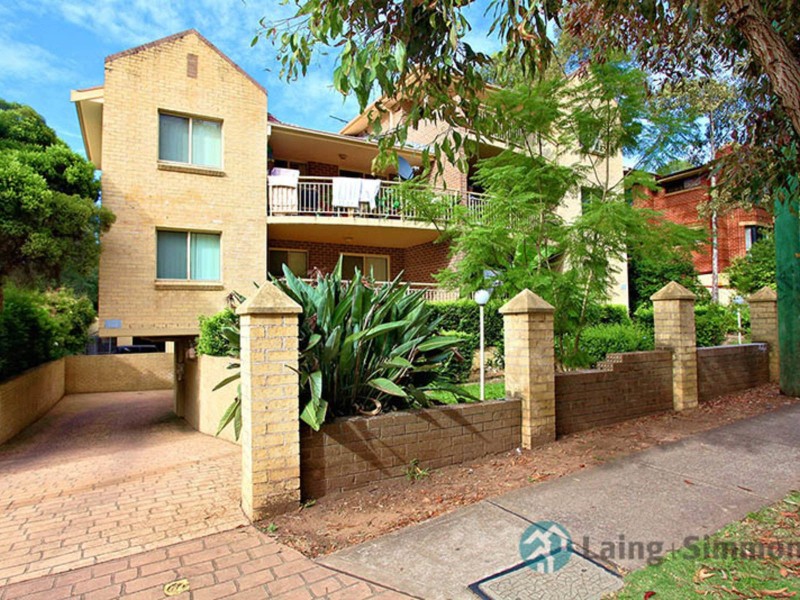 12/8-10 Newman Street, Merrylands NSW 2160